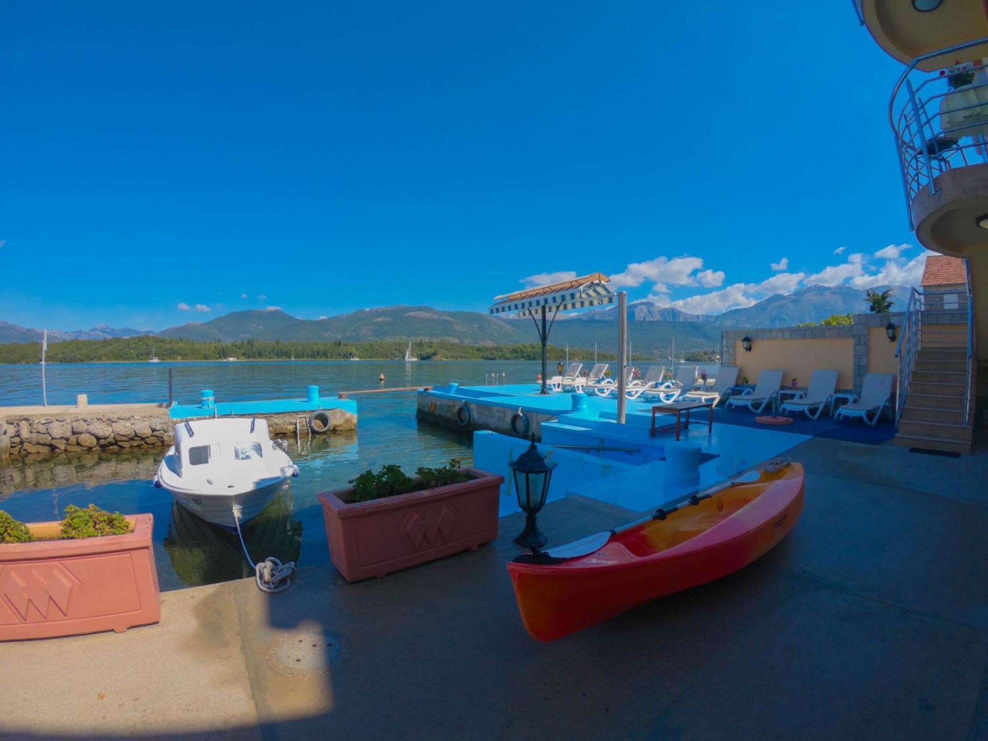 Porto Del Sole Apartments Тиват Екстер'єр фото